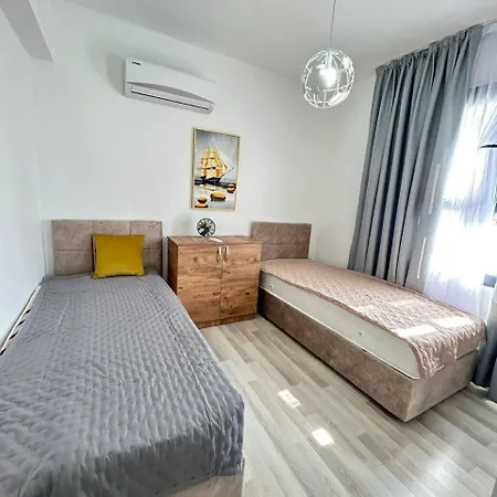 Monte Cassino Residences アパート